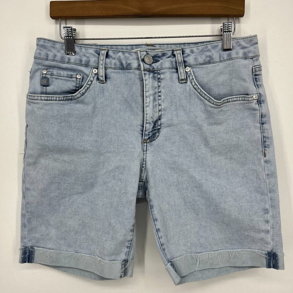 Seven7 Denim Shorts Women's Size 6 Blue Relaxed Bermuda Light Wash Stretch